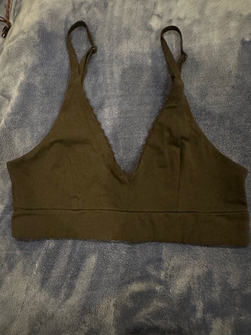 Pact Women’s S Black Bralette Adjustable Scallop V-Neck Organic Cotton Comfort